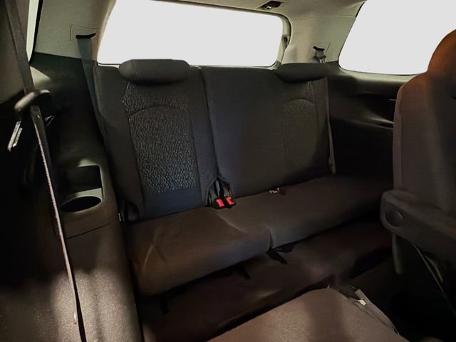 Used 2010 GMC Acadia SLE image 21