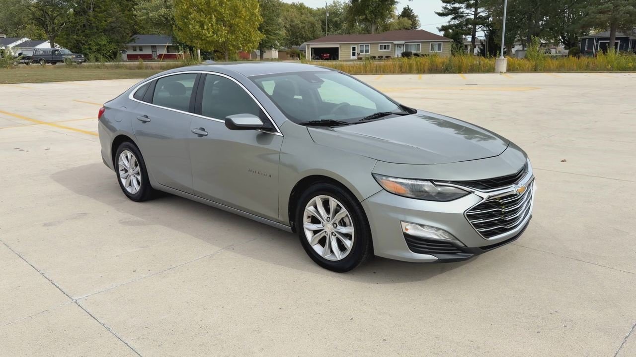 Used 2023 Chevrolet Malibu LT image 2