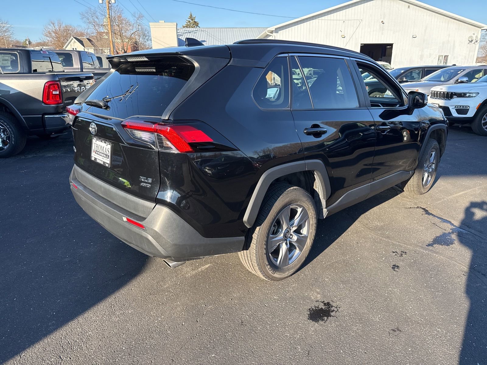 Used 2022 Toyota RAV4 XLE image 7