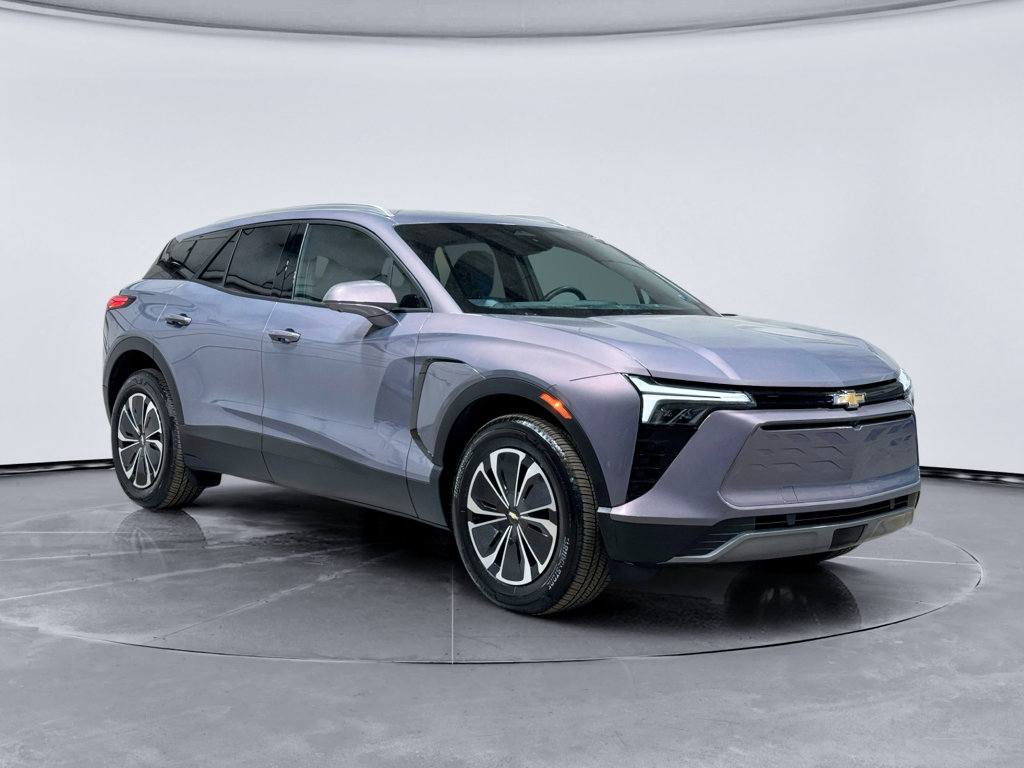 Used 2025 Chevrolet Blazer EV LT AWD/4WD image 4