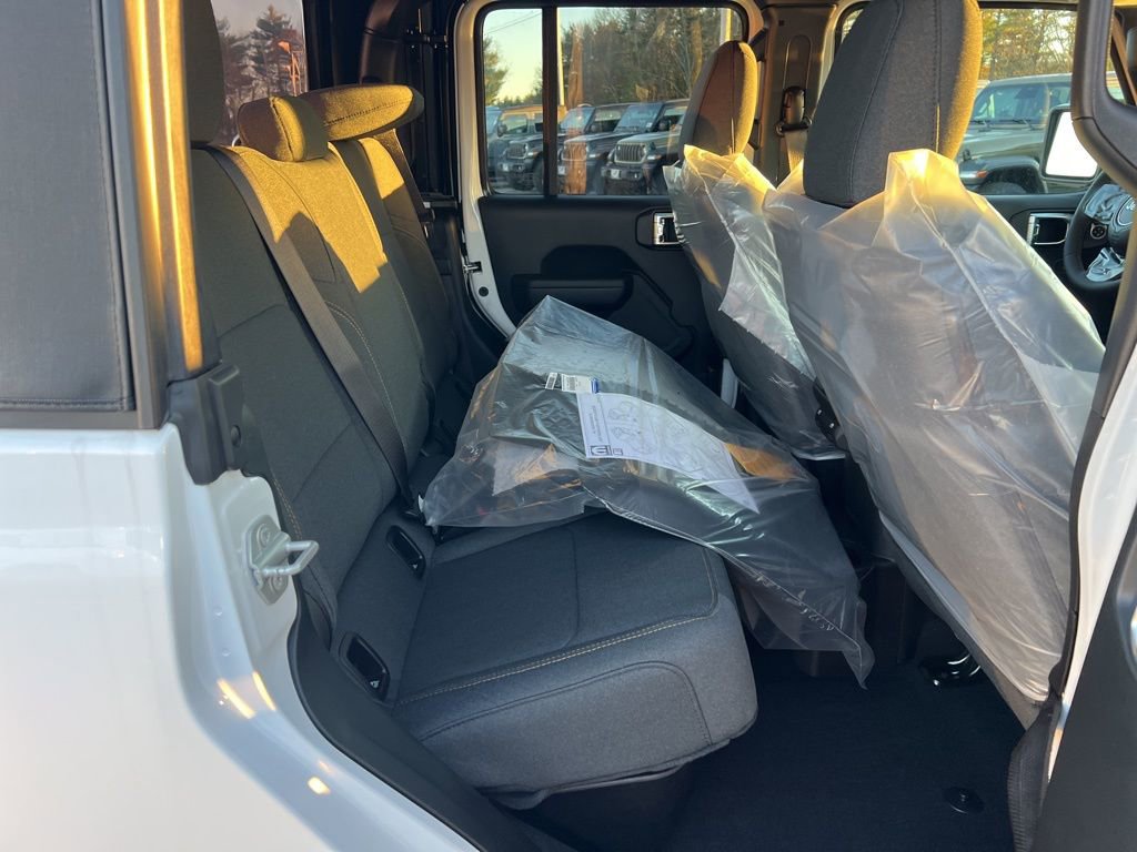 New 2026 Jeep Gladiator Sport image 13