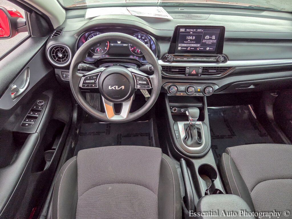 Used 2024 Kia Forte LXS w/ LXS Technology Package image 14