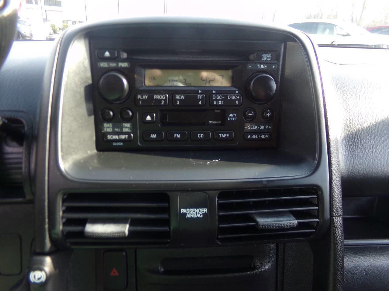 Used 2005 Honda CR-V LX image 29