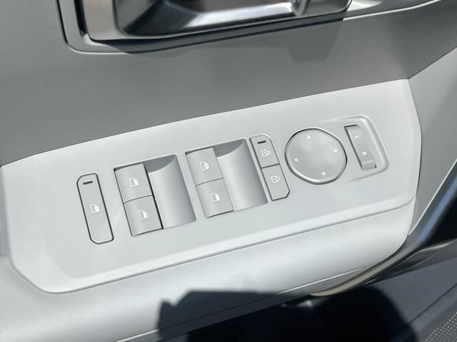 New 2027 Kia Seltos S FWD image 17