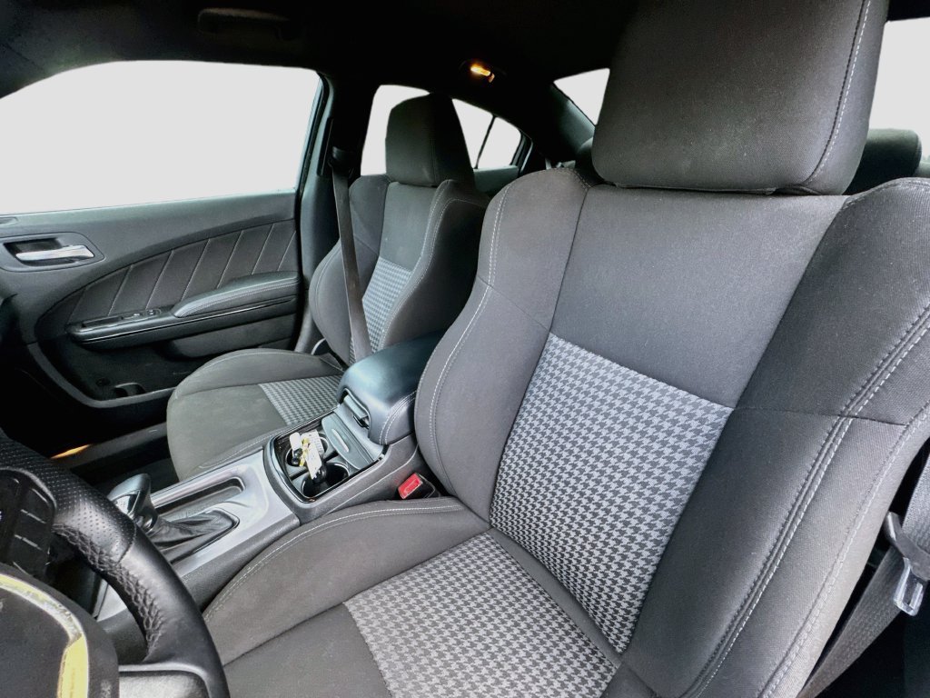 Used 2023 Dodge Charger R/T w/ Blacktop Package RWD image 18