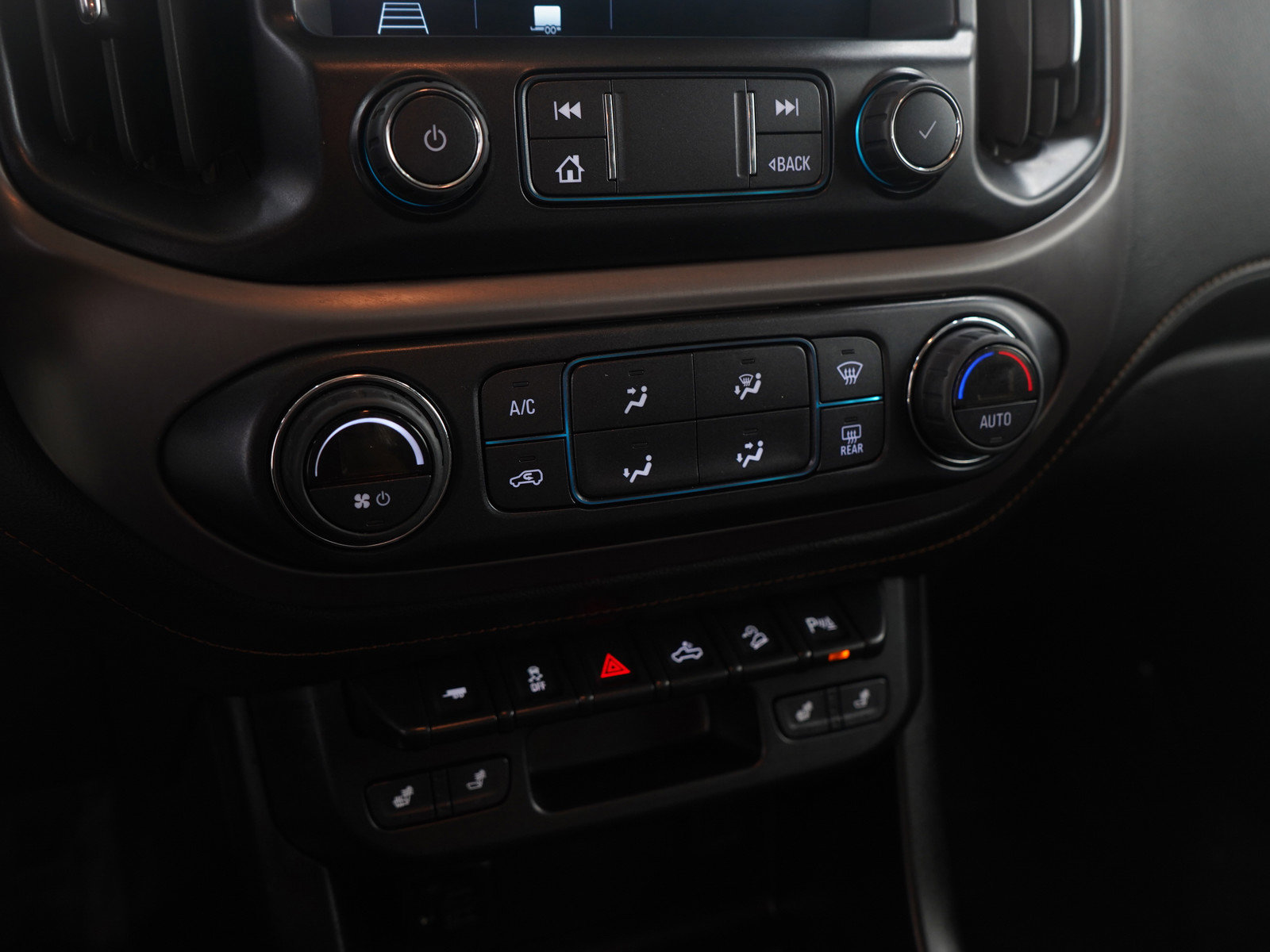 Used 2022 GMC Canyon AT4 w/ Trailering Package image 23