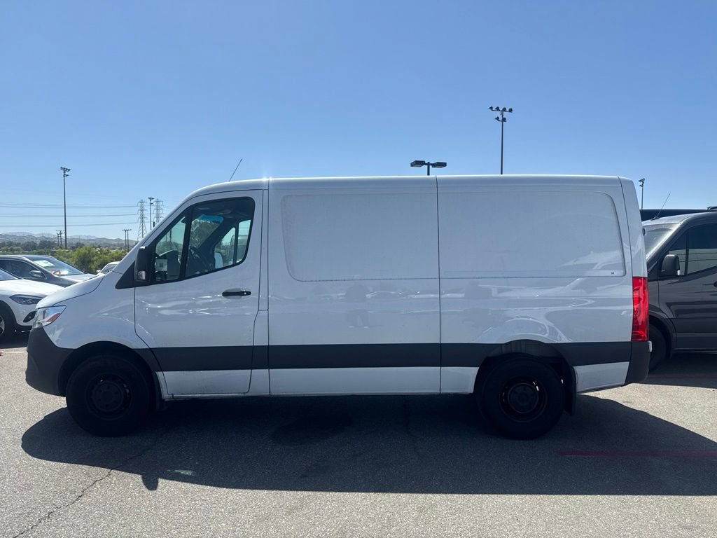 Used 2025 Mercedes-Benz Sprinter 2500 image 8