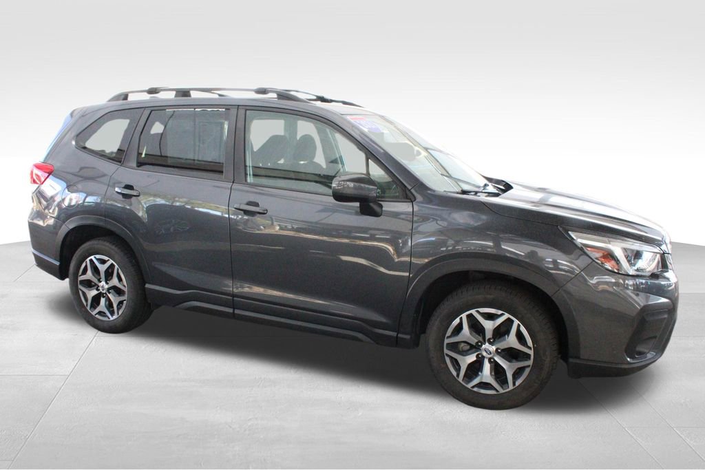 Used 2021 Subaru Forester Premium image 21