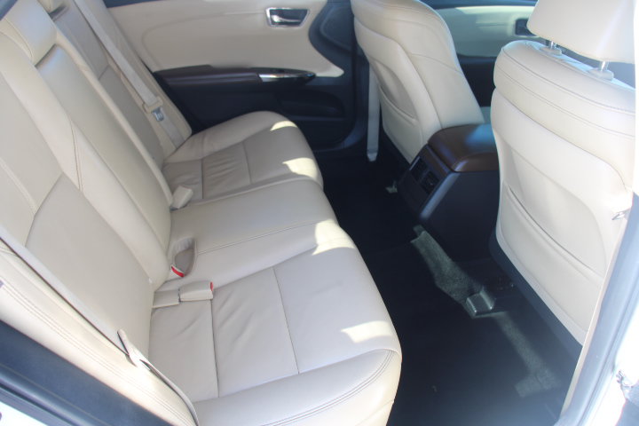 Used 2014 Toyota Avalon XLE Touring FWD image 16