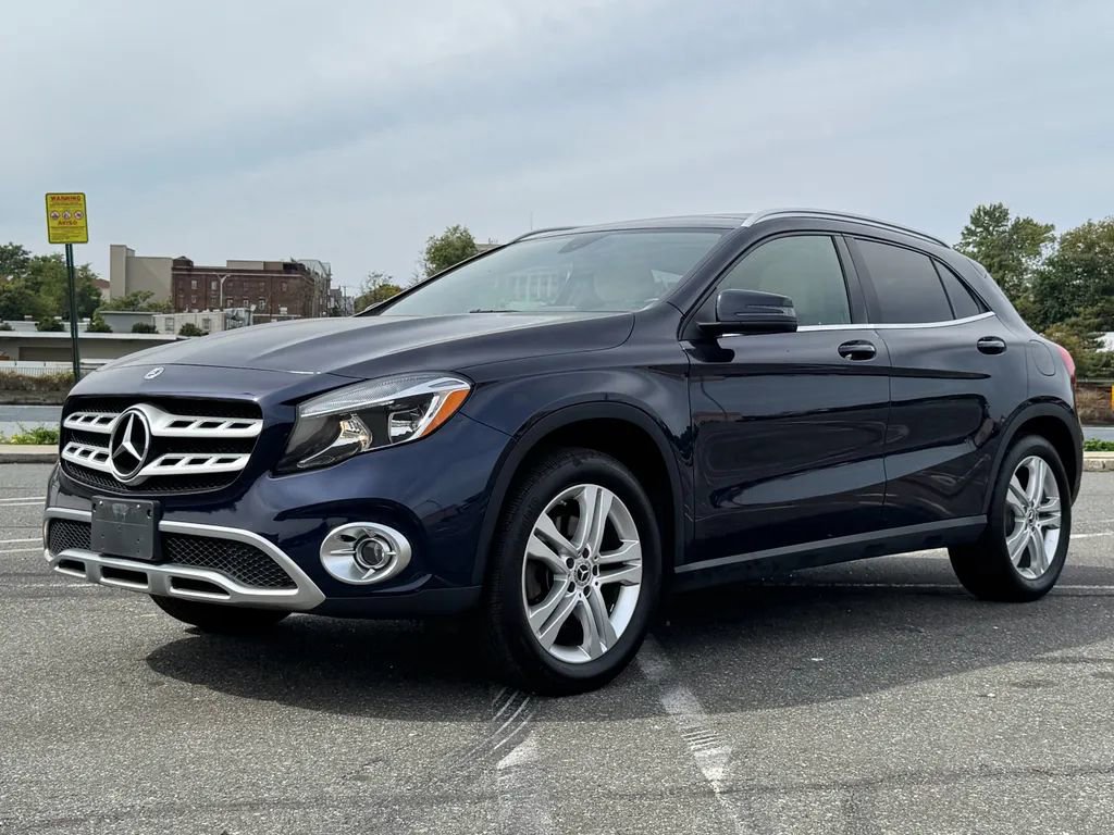 Used 2018 Mercedes-Benz GLA 250 4MATIC image 3