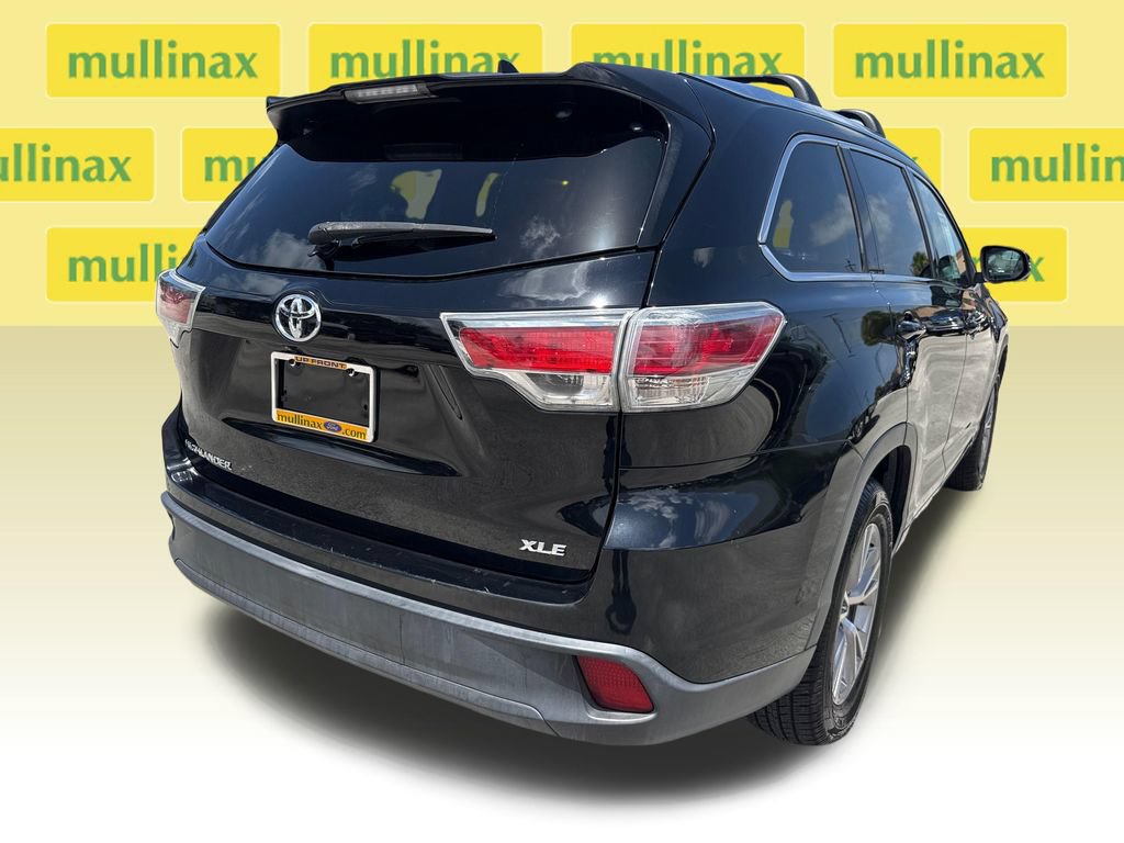 Used 2015 Toyota Highlander XLE FWD image 4