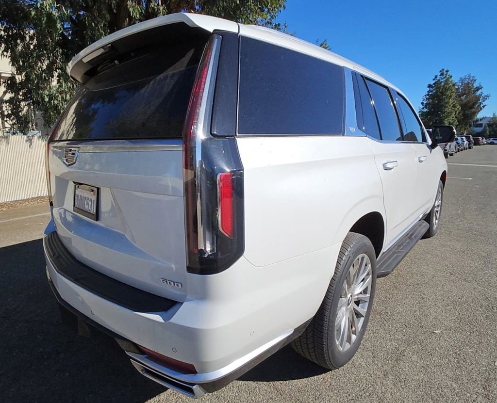 Used 2021 Cadillac Escalade Premium Luxury image 8