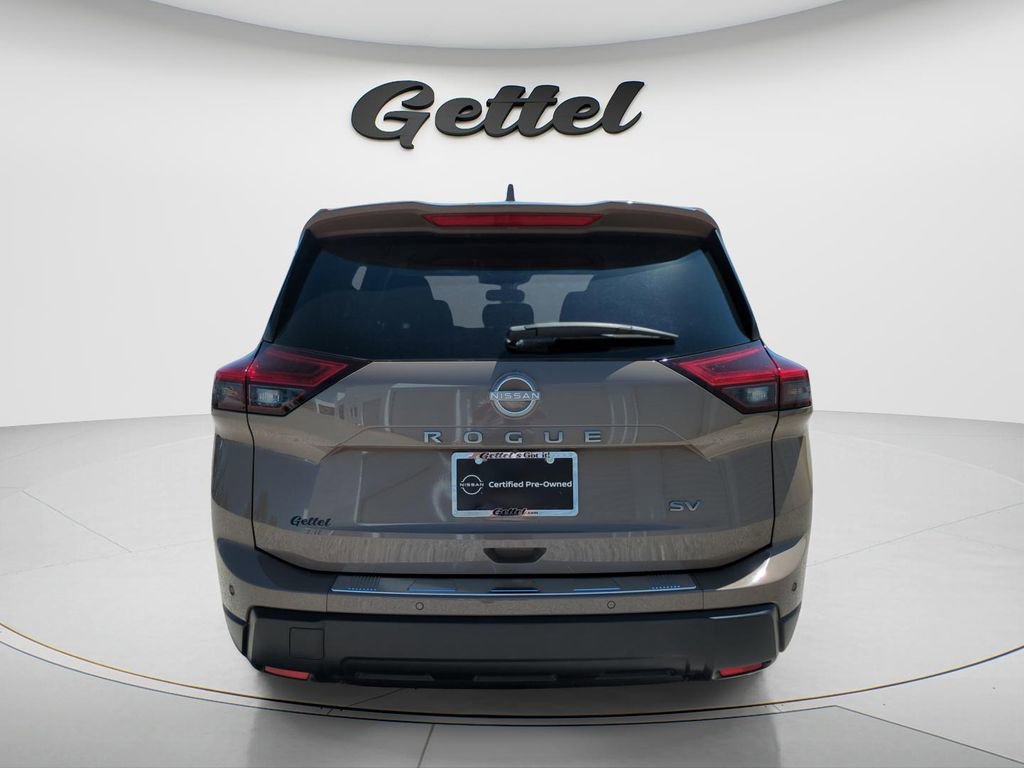Certified 2024 Nissan Rogue SV FWD image 13