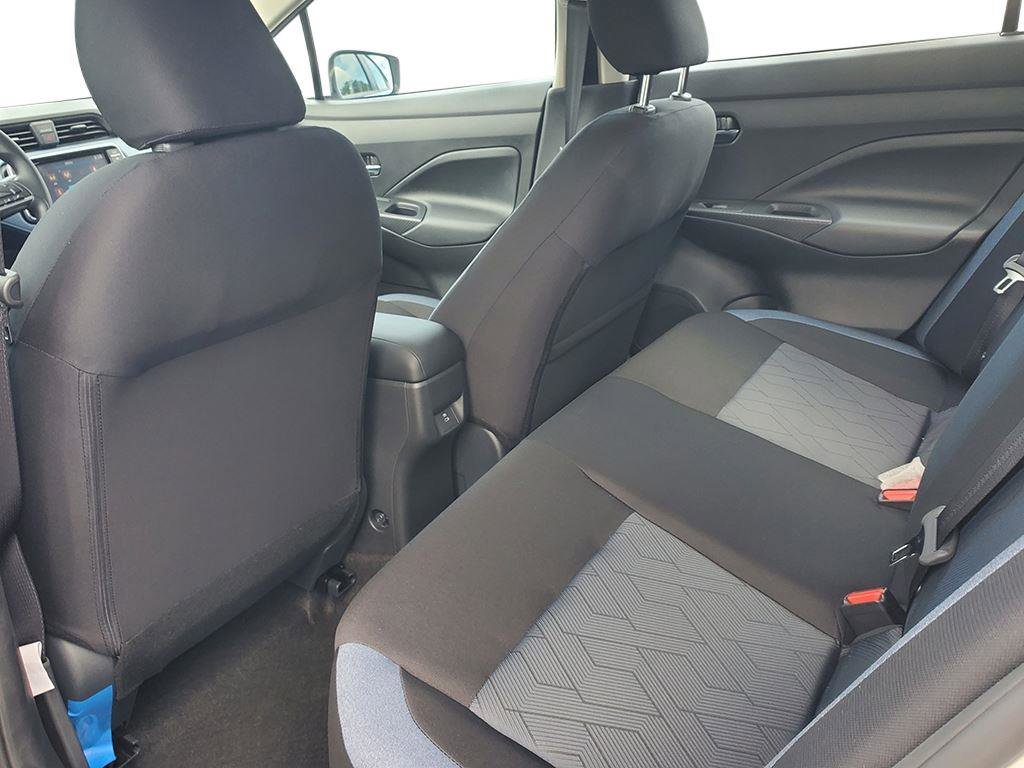 New 2025 Nissan Versa SV w/ Trunk Package FWD image 31