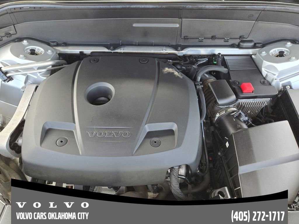 Used 2017 Volvo XC90 T6 Momentum w/ Vision Package image 31