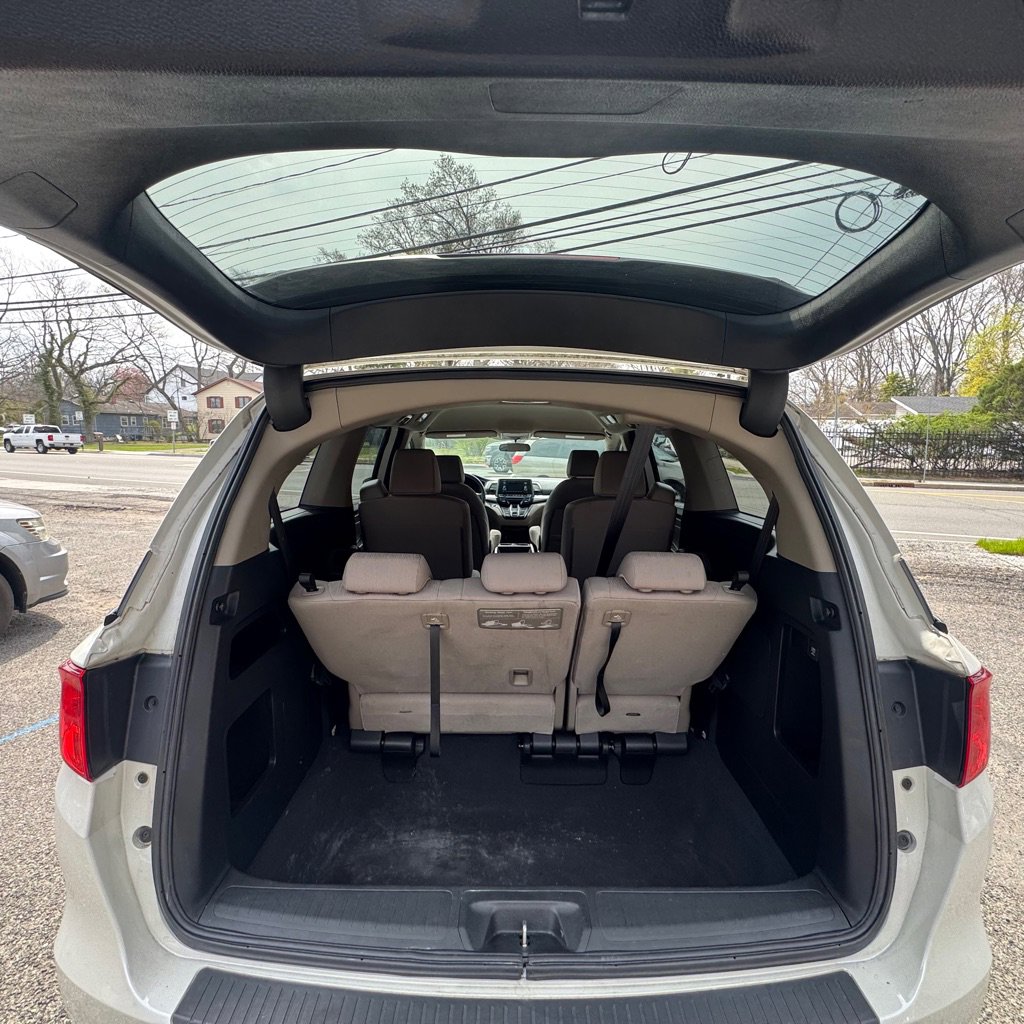 Used 2019 Honda Odyssey LX image 9