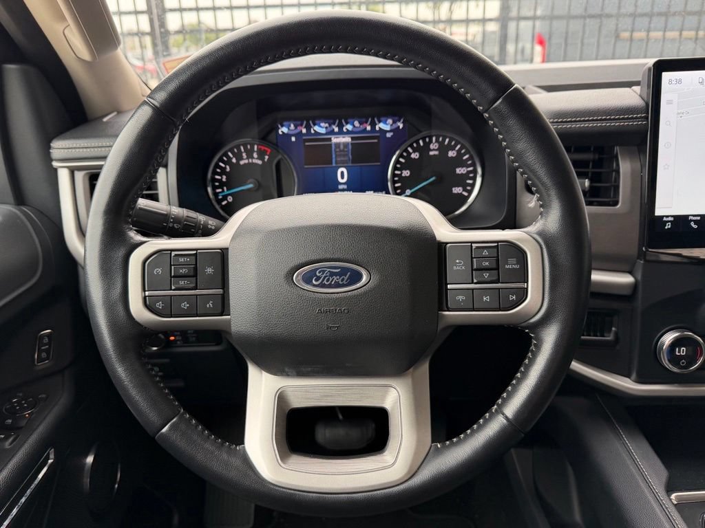 Used 2022 Ford Expedition XLT AWD/4WD image 11
