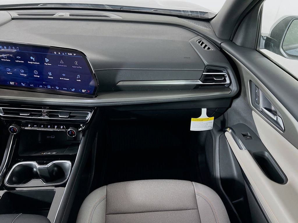 New 2026 Chevrolet Traverse LT w/ LPO, Floor Liner Package image 23