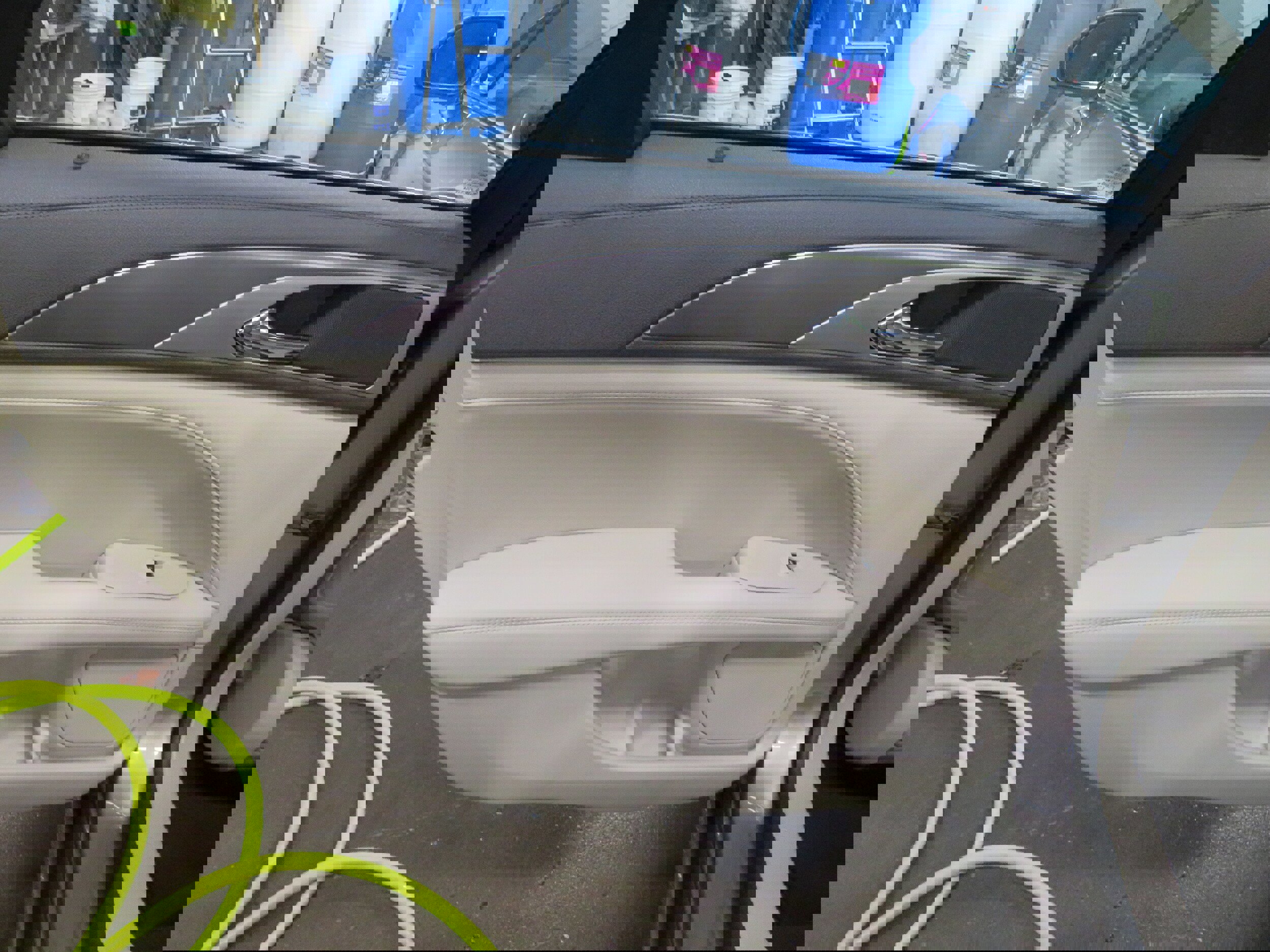 Used 2020 Lincoln MKZ w/ Convenience Package image 11