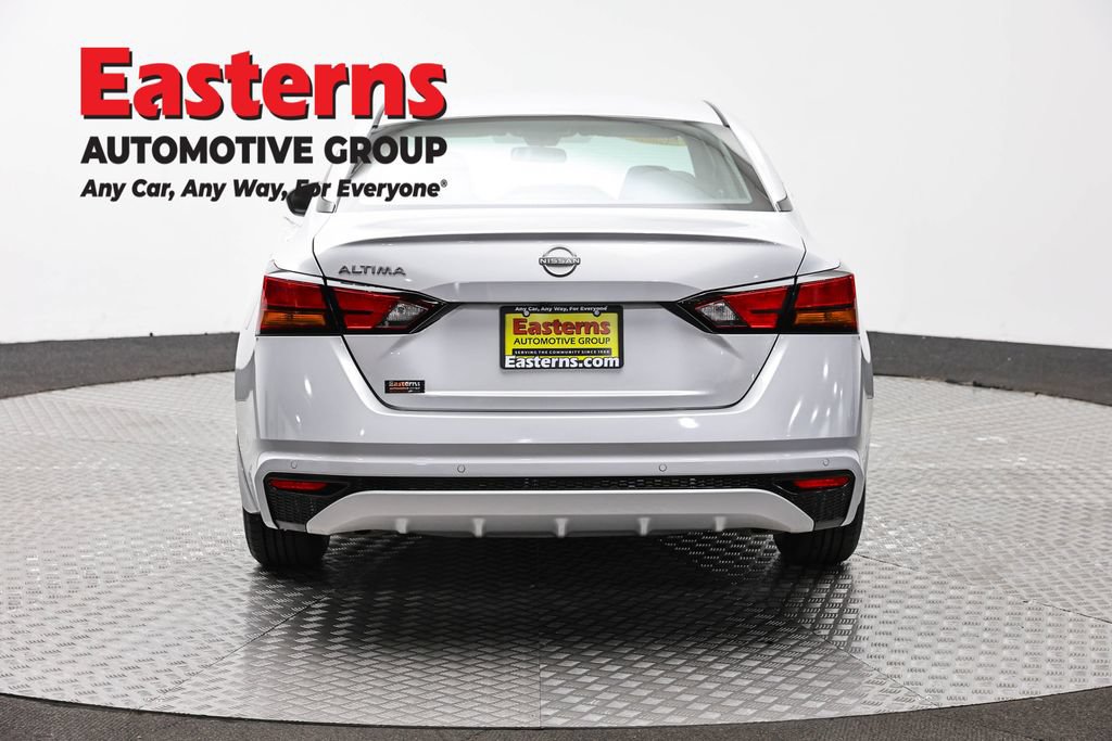 Used 2023 Nissan Altima 2.5 S FWD image 6