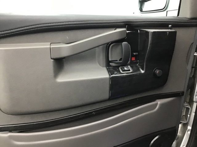 Used 2023 GMC Savana 2500 image 17