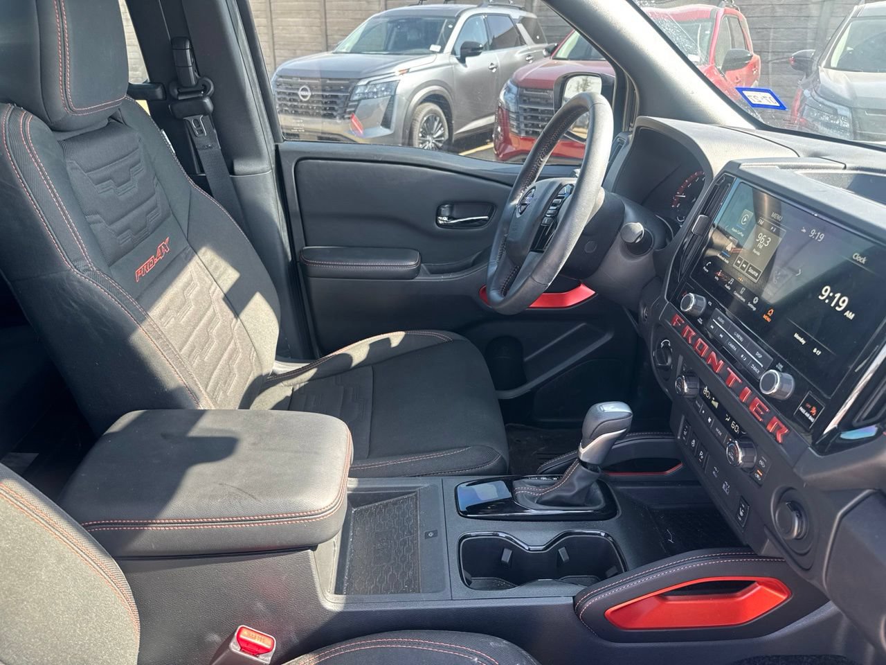Certified 2025 Nissan Frontier PRO-4X w/ Pro Convenience Package AWD/4WD image 27