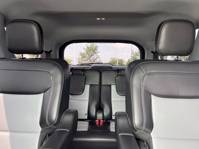 Used 2022 Ford Explorer XLT w/ Equipment Group 202A AWD/4WD image 29