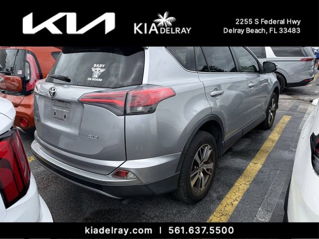 Used 2018 Toyota RAV4 XLE FWD image 7