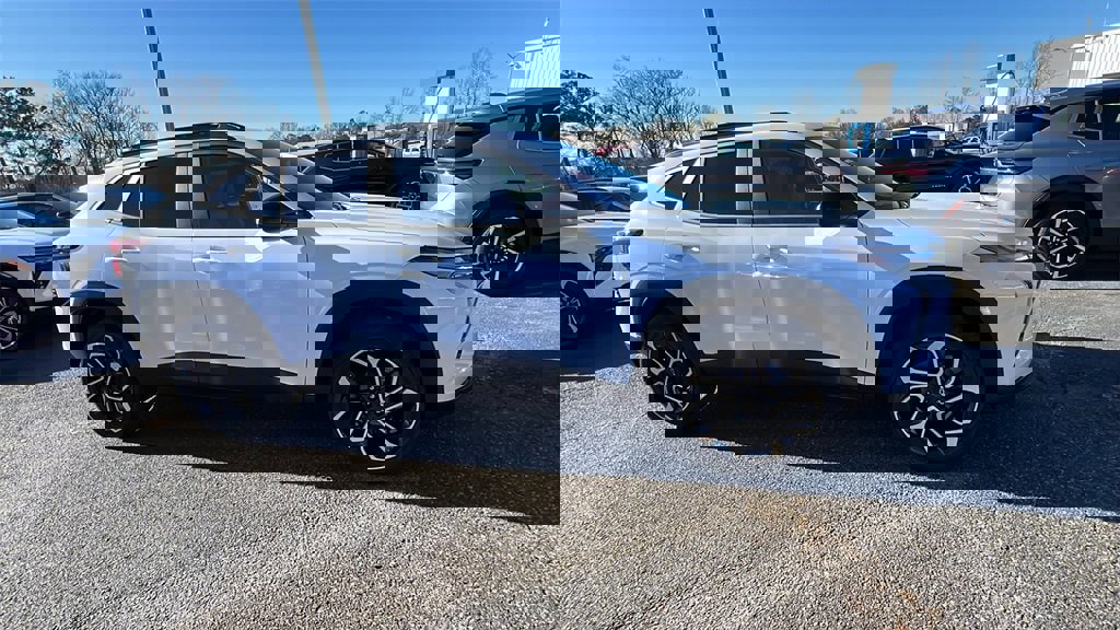 New 2026 Chevrolet Trax RS w/ Sunroof Package image 4