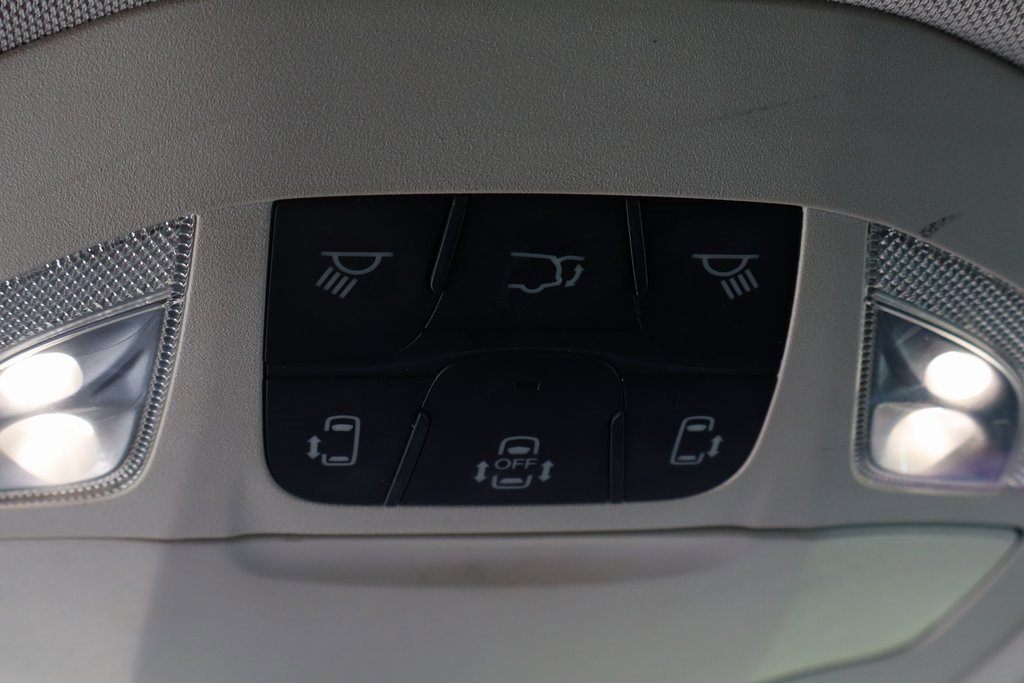 Used 2019 Chrysler Pacifica Touring image 24