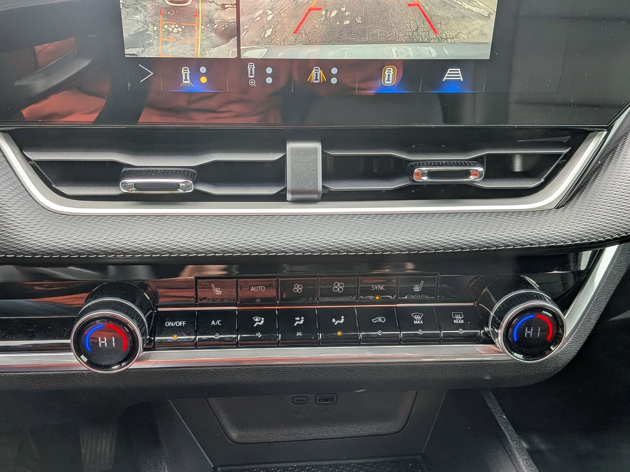 Certified 2026 Chevrolet Equinox LT w/ Convenience Package II image 30