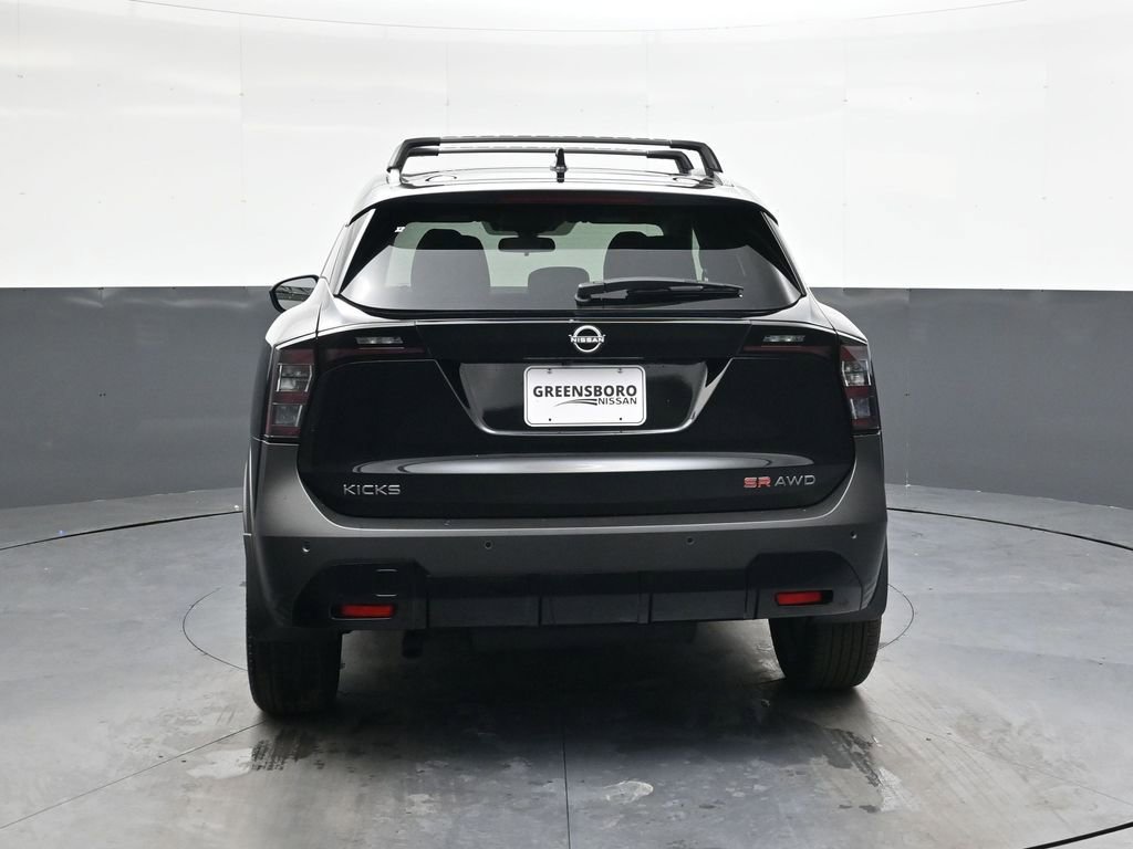 New 2026 Nissan Kicks SR w/ Cold Weather Package AWD/4WD image 7