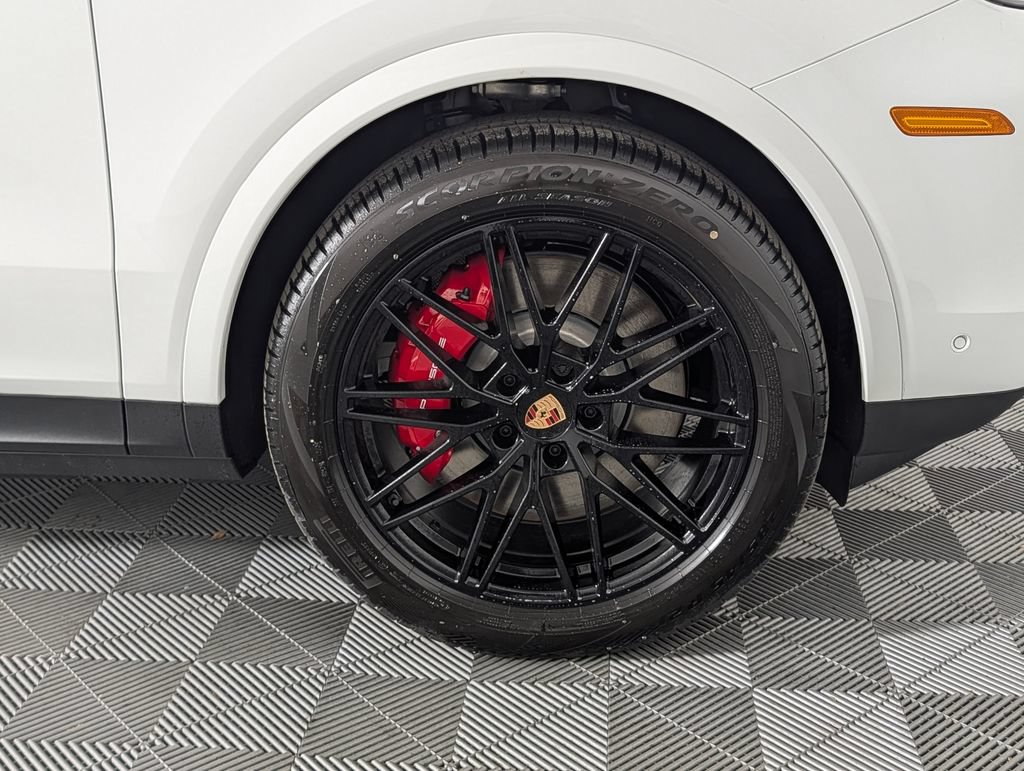 New 2026 Porsche Cayenne S AWD/4WD image 14