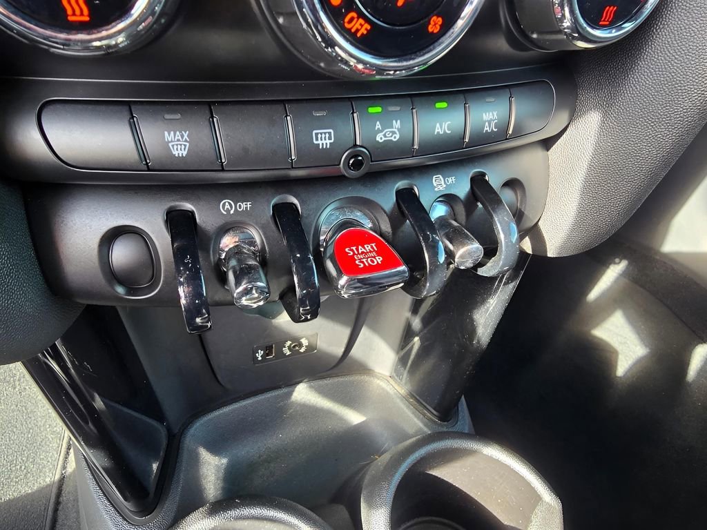 Used 2015 MINI Cooper S image 23