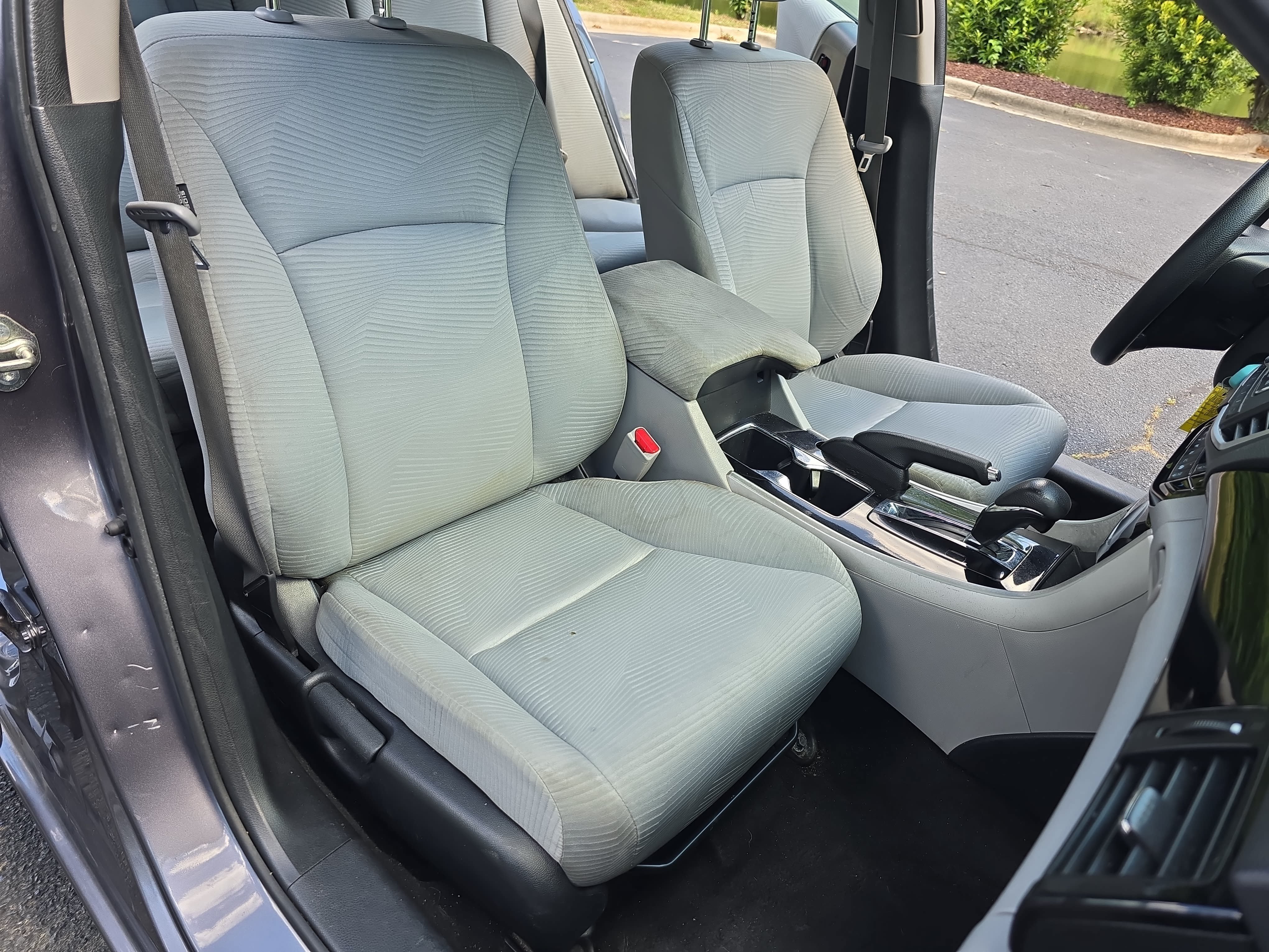 Used 2016 Honda Accord LX image 10