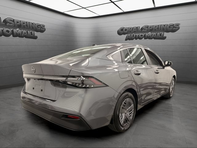Used 2026 Nissan Sentra SV w/ Floor Mat Package FWD image 5
