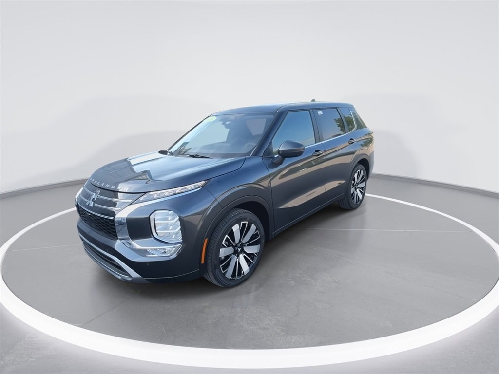 New 2025 Mitsubishi Outlander SE image 4