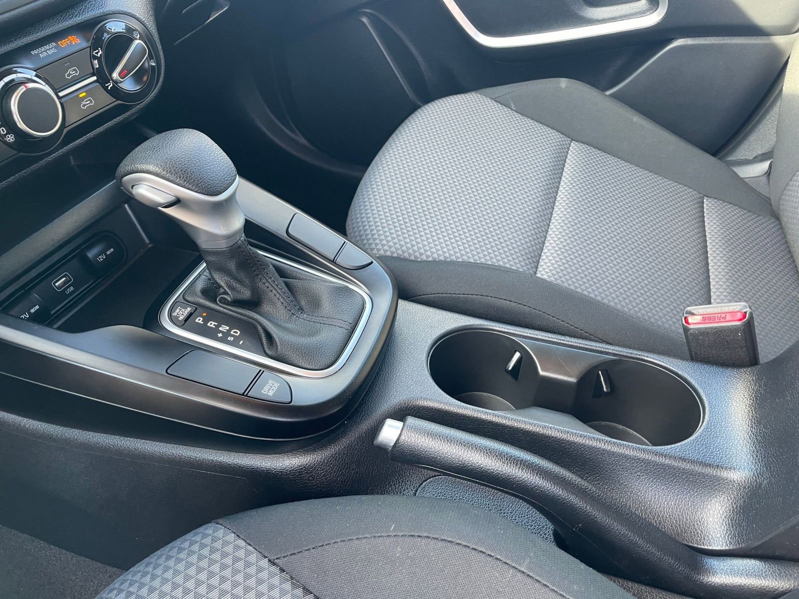 Used 2025 Kia Soul LX w/ LX Technology Package image 36