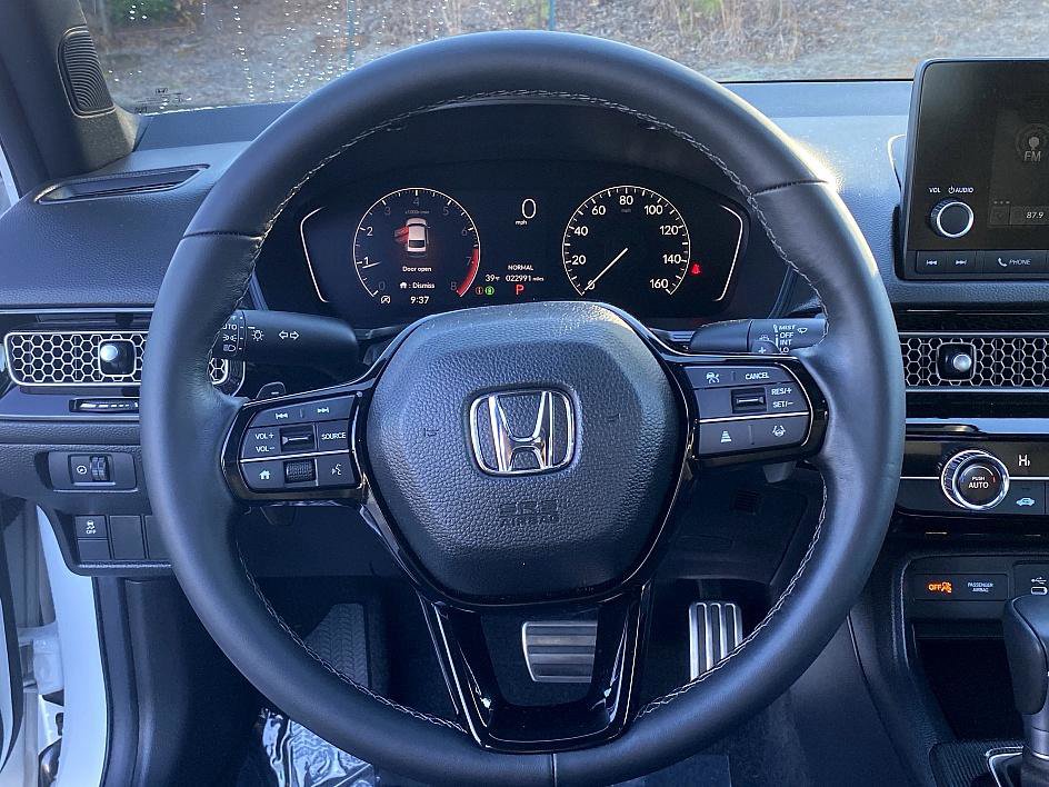 Used 2025 Honda Civic Sport image 13