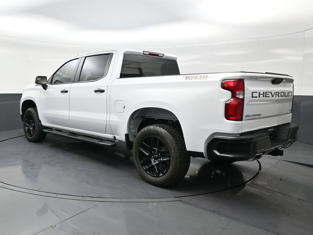 Used 2025 Chevrolet Silverado 1500 LT Trail Boss w/ LT Trail Boss Premium Package AWD/4WD image 3