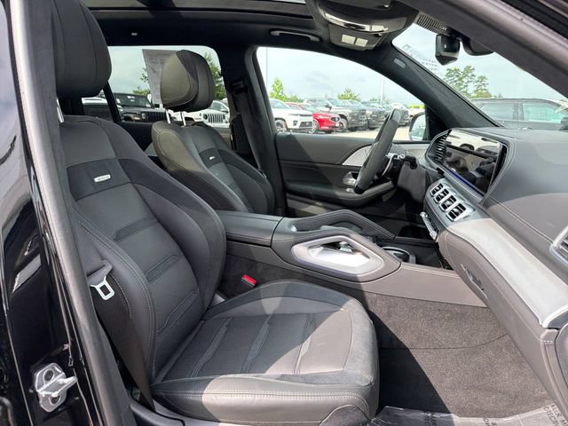 Used 2025 Mercedes-Benz GLS 63 AMG 4MATIC image 34