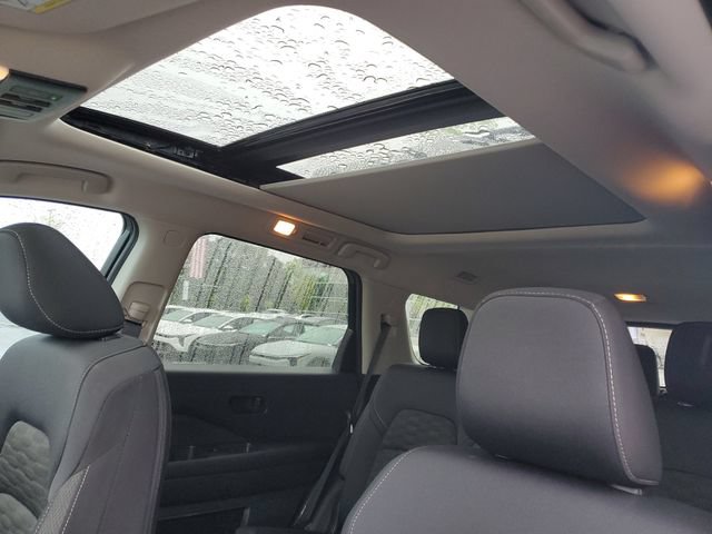 Used 2025 Nissan Pathfinder SV w/ SV Premium Package FWD image 17