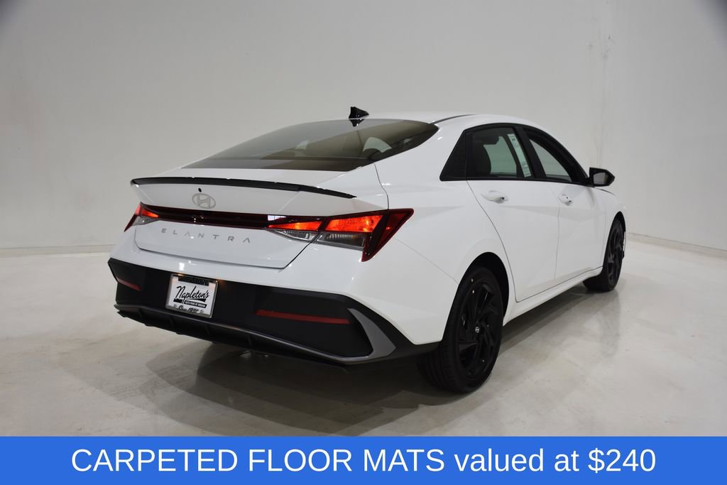 New 2026 Hyundai Elantra Sport image 4