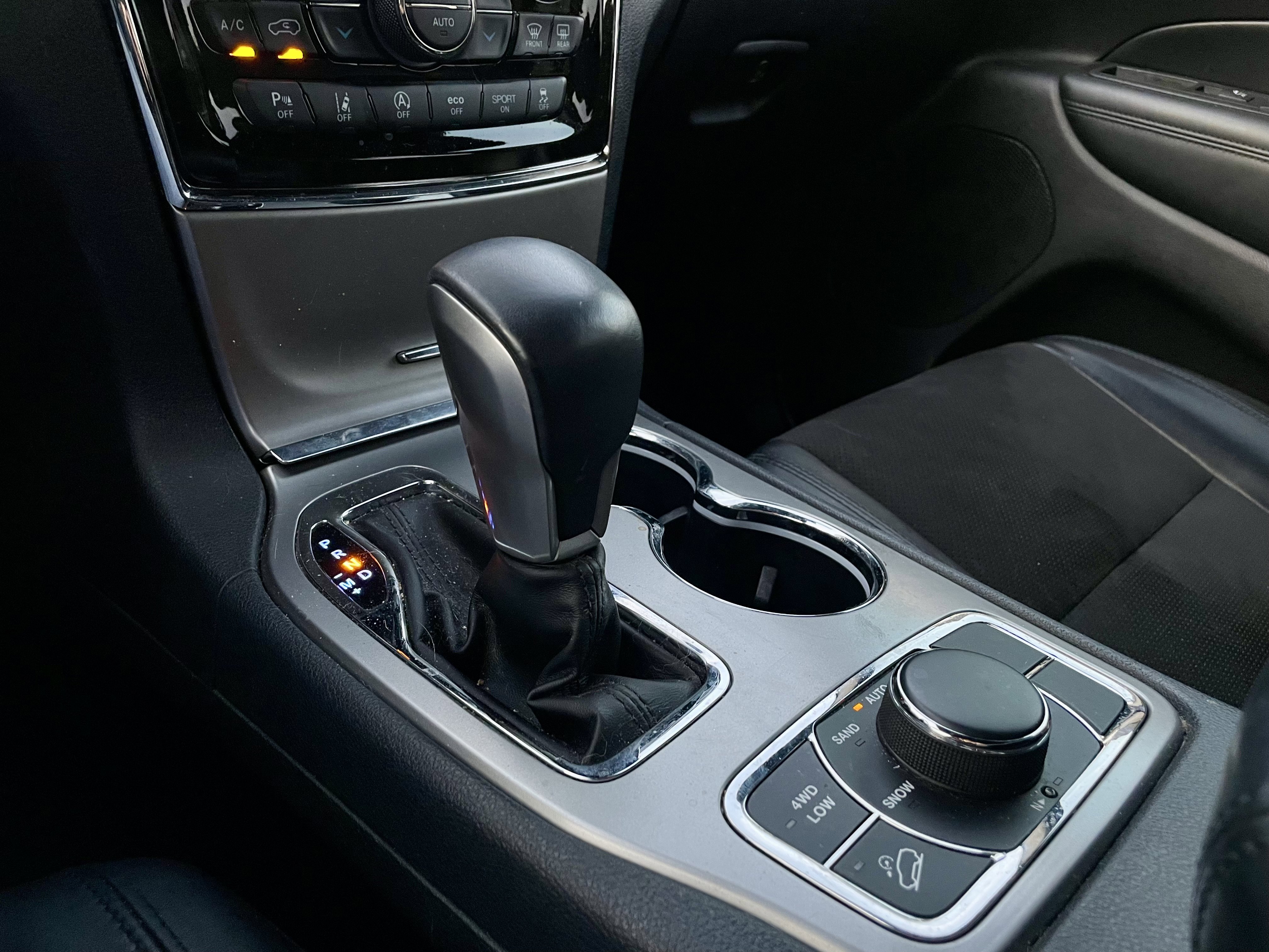 Used 2020 Jeep Grand Cherokee Altitude image 22