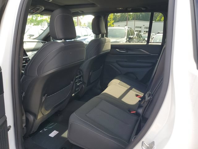 New 2026 Jeep Grand Cherokee Laredo X AWD/4WD image 14