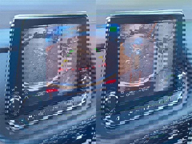 Used 2022 Nissan Rogue SL image 15