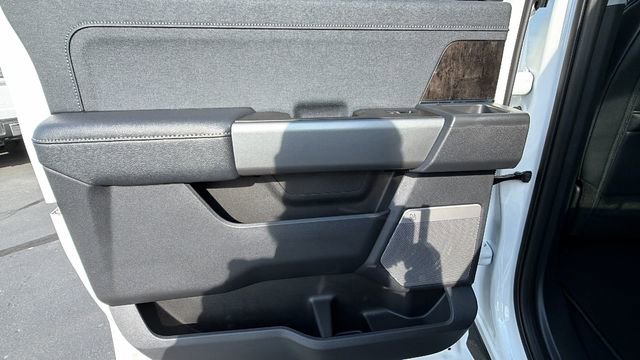 New 2026 Ford F350 Lariat w/ FX4 Off-Road Package image 14