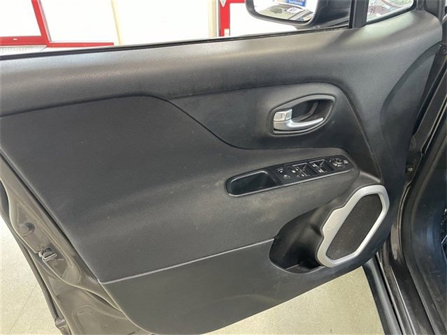 Used 2018 Jeep Renegade Sport w/ Power & Air Group image 11