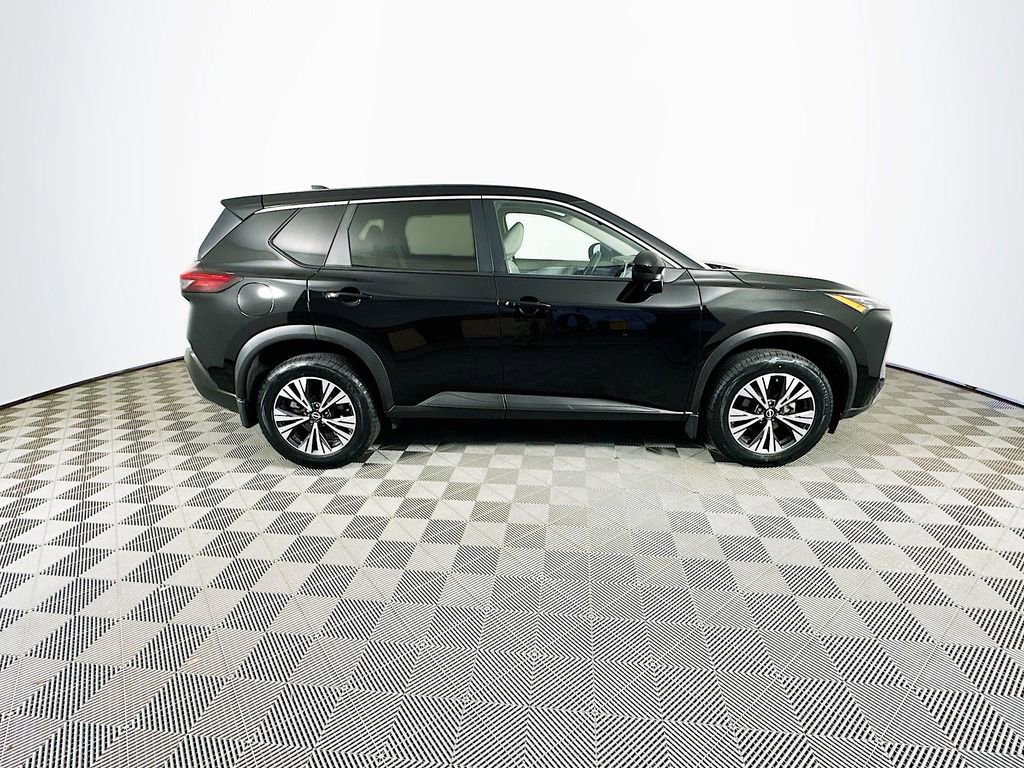 Certified 2023 Nissan Rogue SV image 12