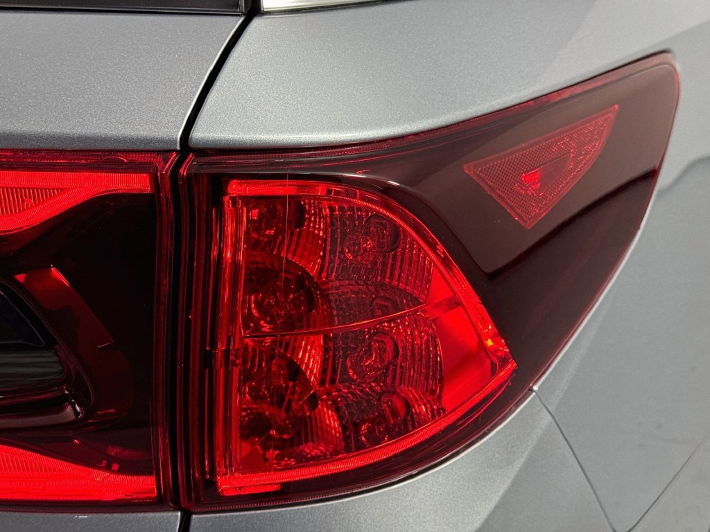 Used 2026 Honda Odyssey Elite image 36